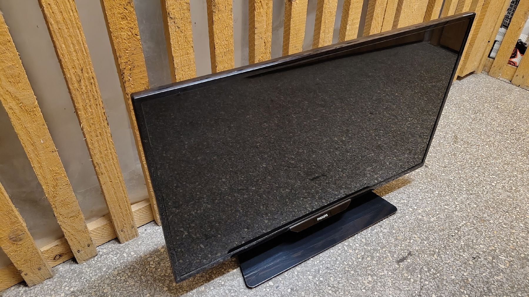 Philips Fernseher: Téléviseur Philips 32PFK5300 32" – Gebraucht aus Biel/Bienne von Sliman
