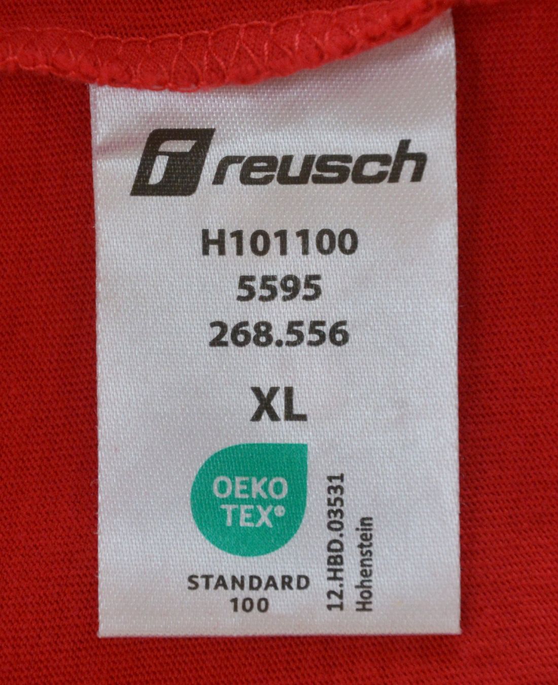 T-shirt: Neuwertiges, rotes Herren T-Shirt – Usato da Niederhasli venduto da littledrop 2