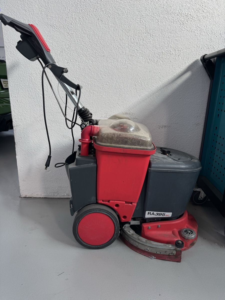 Cleanfix Tutte le macchine: Cleanfix Scheuersaugmaschine RA395 – Difettoso da Oberbüren venduto da inf_7c5h 1