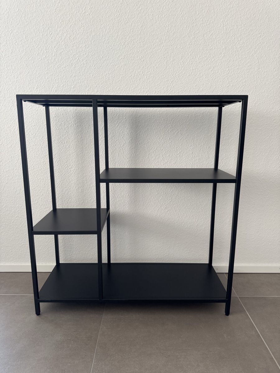 Westwing Regale: Metallregal, schwarz - Top Zustand! – Gebraucht aus Binningen von happy_xx