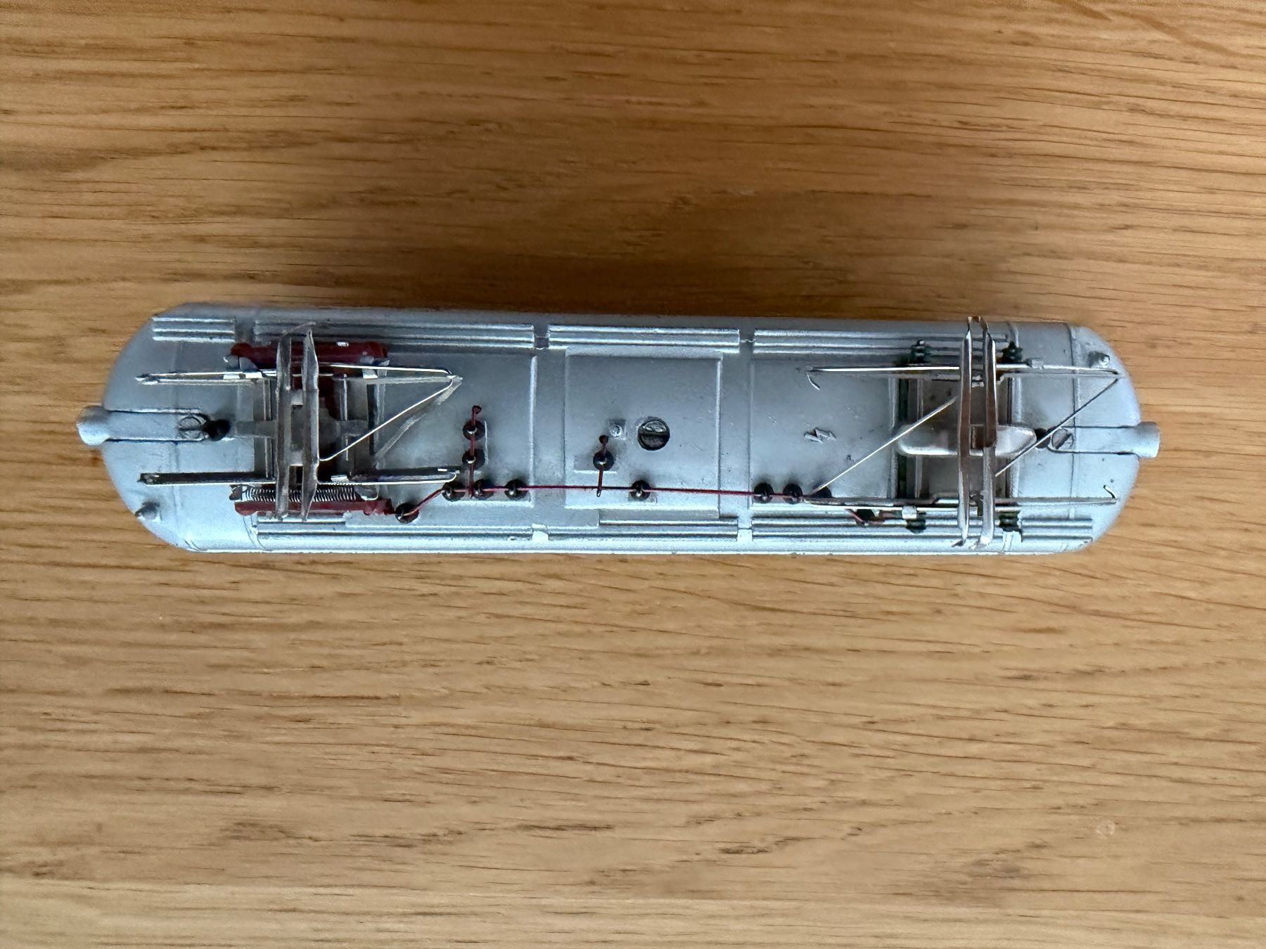 Märklin Modellini di ferrovie: Märklin H0 427 E-Lok ohne Verpackung – Usato da Schaffhausen venduto da KellerJuerg 2