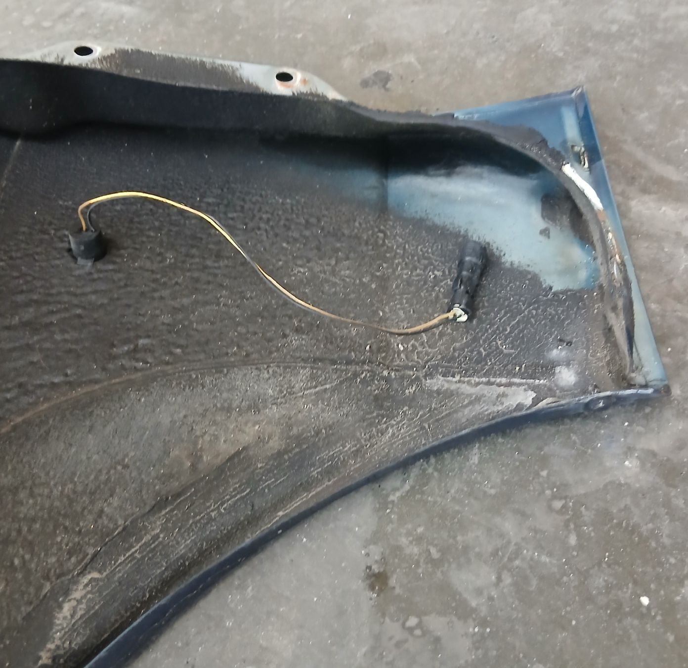 Jaguar Tutti pezzi di ricambio auto: Aile droite Jaguar XJ40 – Usato da la heutte venduto da Auto-stock 3