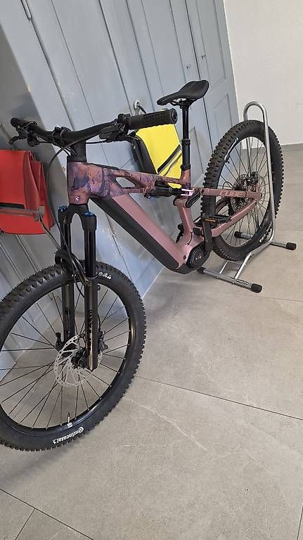 Vélos: E-Bike Cube Neu Carbon 800WH  – D'occasion à Bronschhofen par Timi.g 5