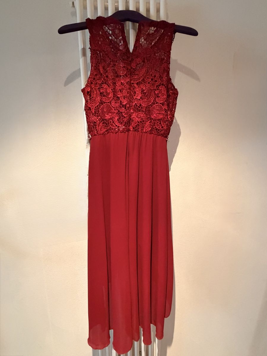 Robes: dunkelrotes Abendkleid Grösse M – D'occasion à Jenins par Marylm 1