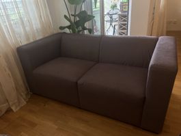 Schönes 2-er Sofa , Grau, seit 6 monate gebraucht