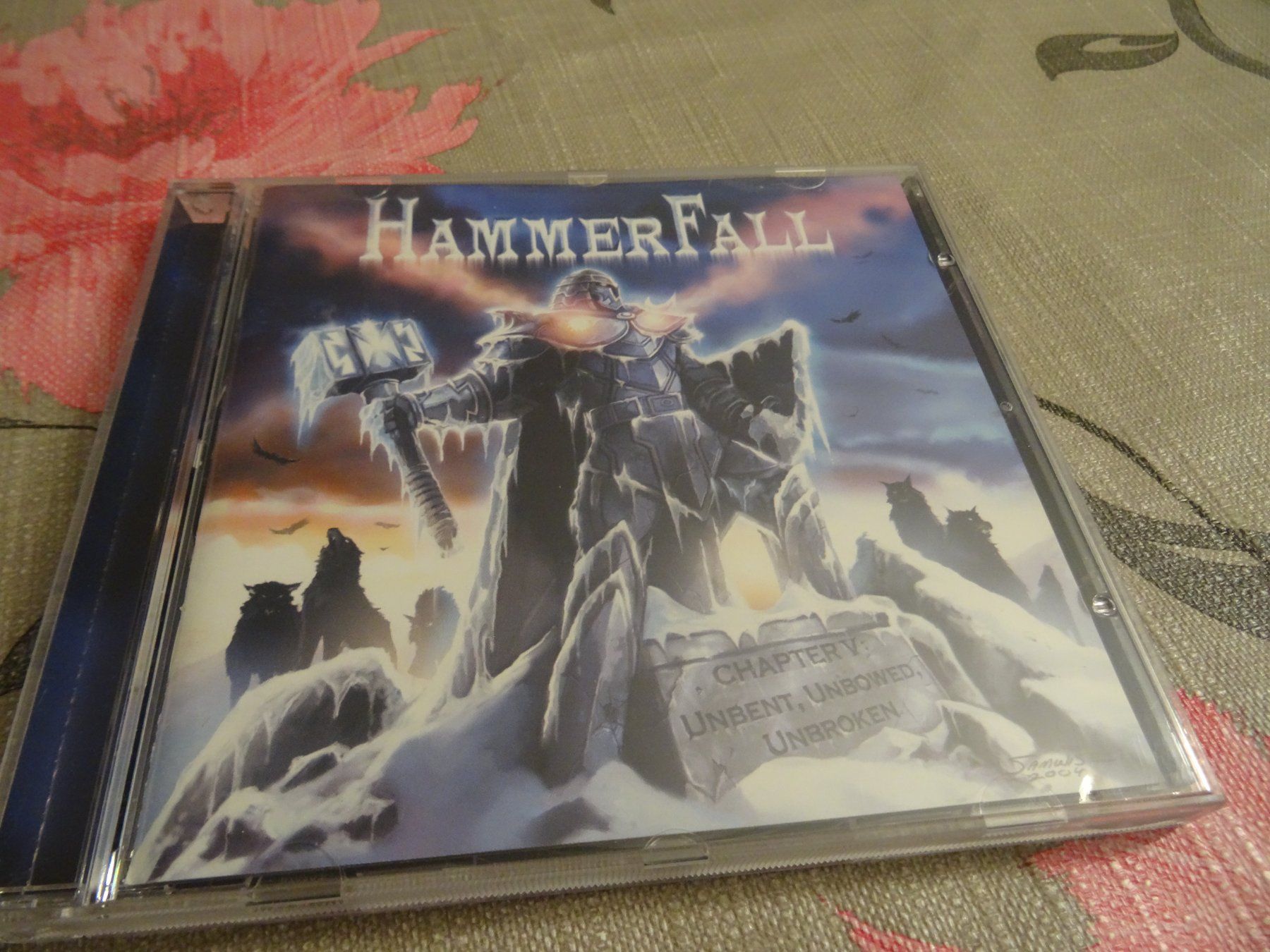 CD: Hammerfall - Chapter V: Unbent, Unbowed, Unbroken (CD) – Usato da Olten venduto da Disc-Ausverkauf