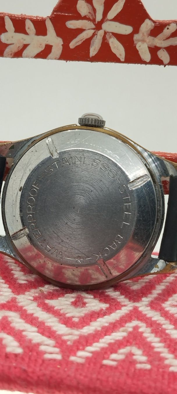 Montres: Montre uber – D'occasion à La Chaux-de-Fonds par jac_9llg 6