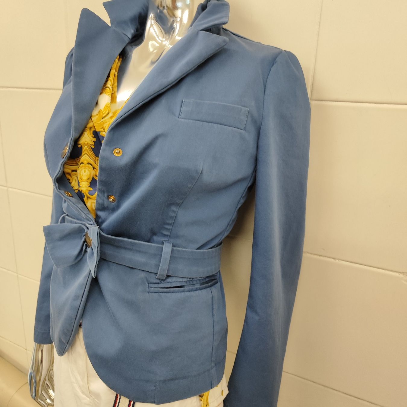 Moschino Giacche: Moschino Blazer Gr S – Usato da Langnau am Albis venduto da Judithsebi 4