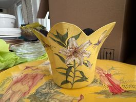 Gefäss mit Blumenmuster und Insekten gelb Deko Objekt H20cm