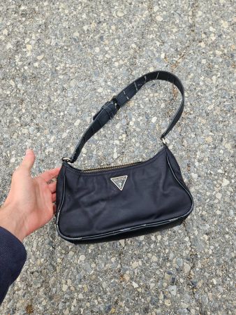 GUESS Schultertasche / Handtasche Schwarz (Gebraucht