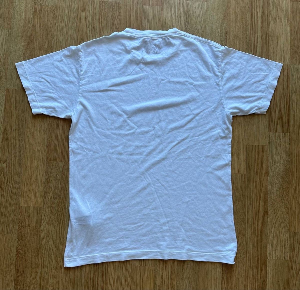 Stone Island T-shirt: Stone Island T-shirt  – Usato da Pfäffikon ZH venduto da Nataliia. 3