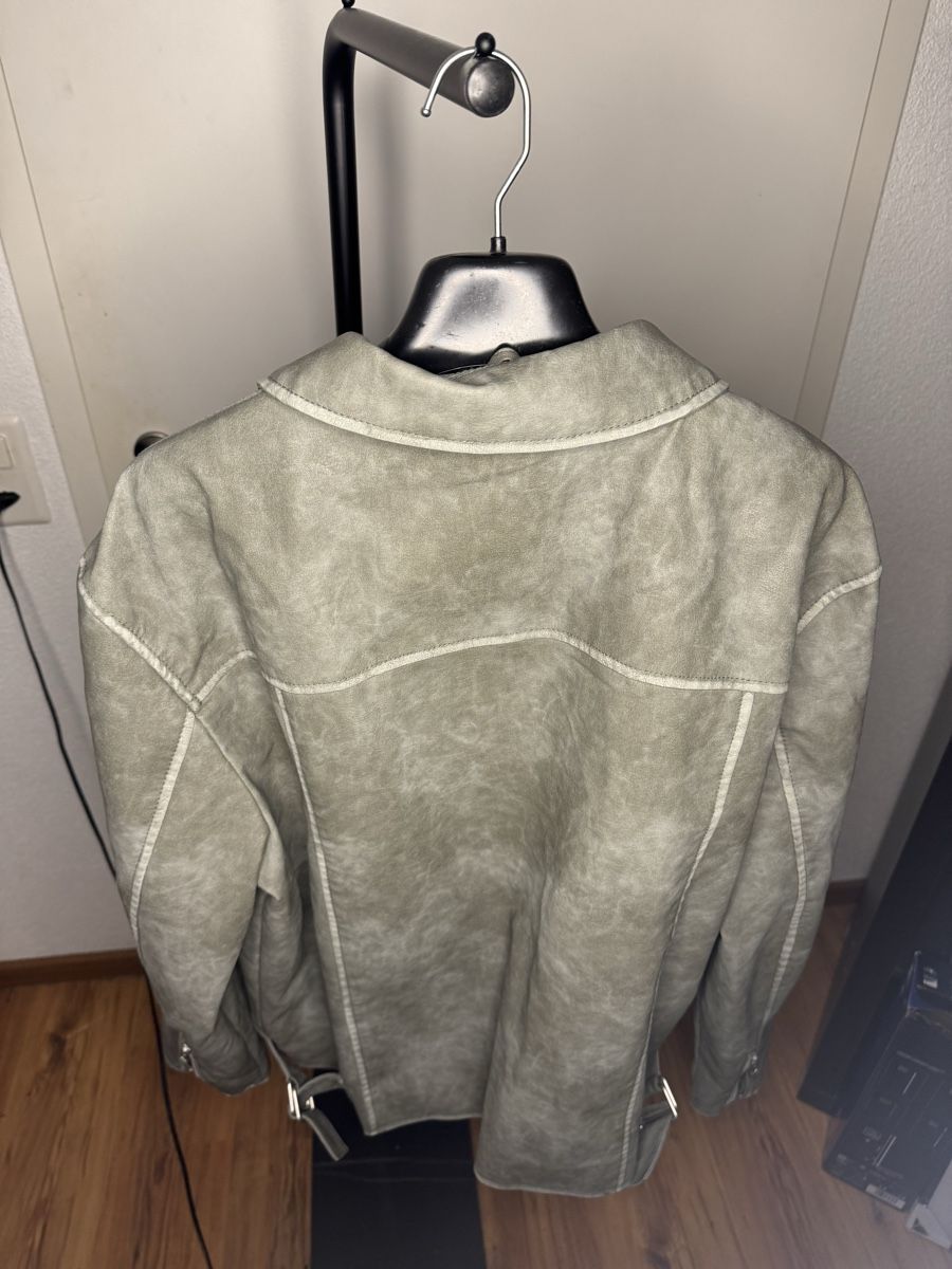 Pull&Bear Giacche: Pull&Bear Faux Leather Jacket Grey XL – Nuovo (secondo la descrizione) da Niederrohrdorf venduto da Joel.S01 3