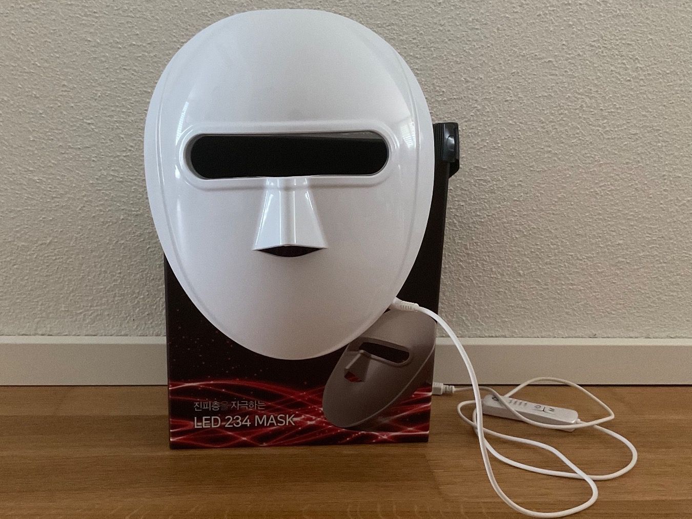 Cura del viso: Premium LED Mask (234 LEDs) – Nuovo (secondo la descrizione) da Aarau venduto da chi_qnc5 1