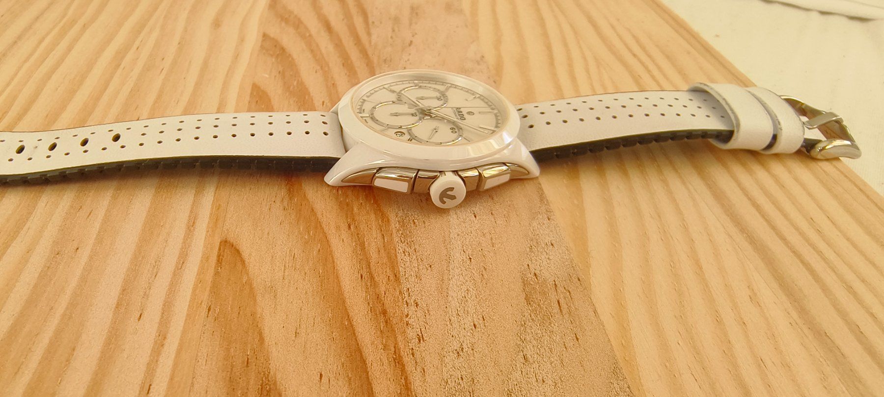 Rado Orologi: Rado - HyperChrome Automatic weiss statt Neu CHF4400 – Usato da Horgen venduto da mar_tdt5 2