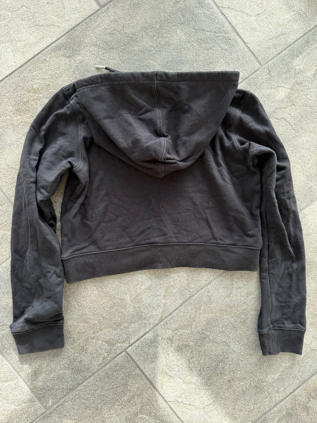 Calvin Klein Maglioni & Felpe: Kapuzenpullover Calvin Klein schwarz Grösse S – Usato da Menznau venduto da sasna 3