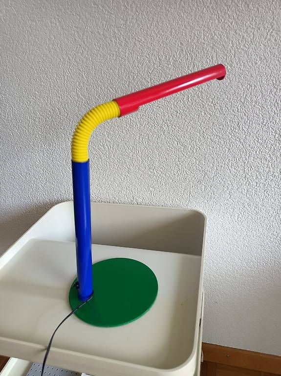 Lampade: Memphis 80 iger Tischlampe – Usato da Solothurn venduto da andrea2011