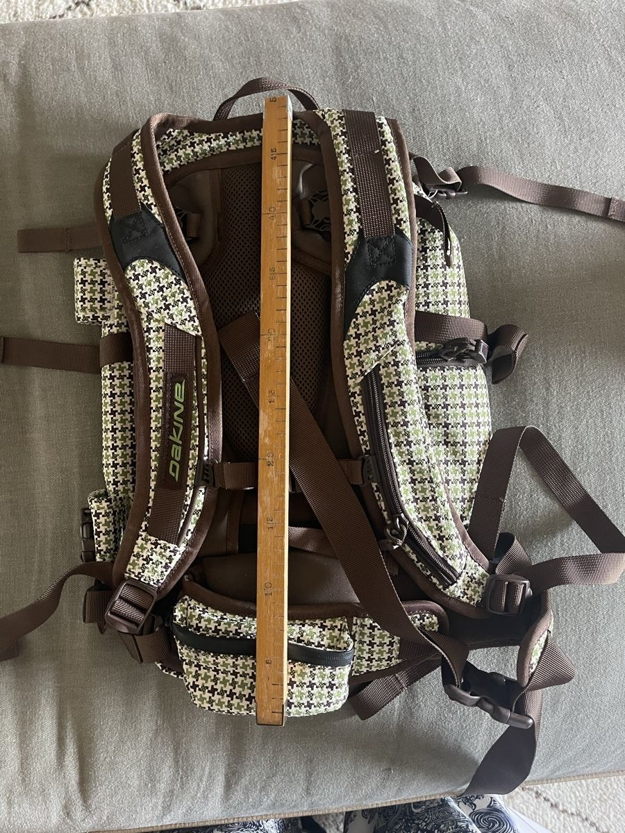 Dakine Sacs à dos: Dakine Rucksack gemustert neuwertig – Neuf (Voir description) à Cotterd par mickey-kiki 1