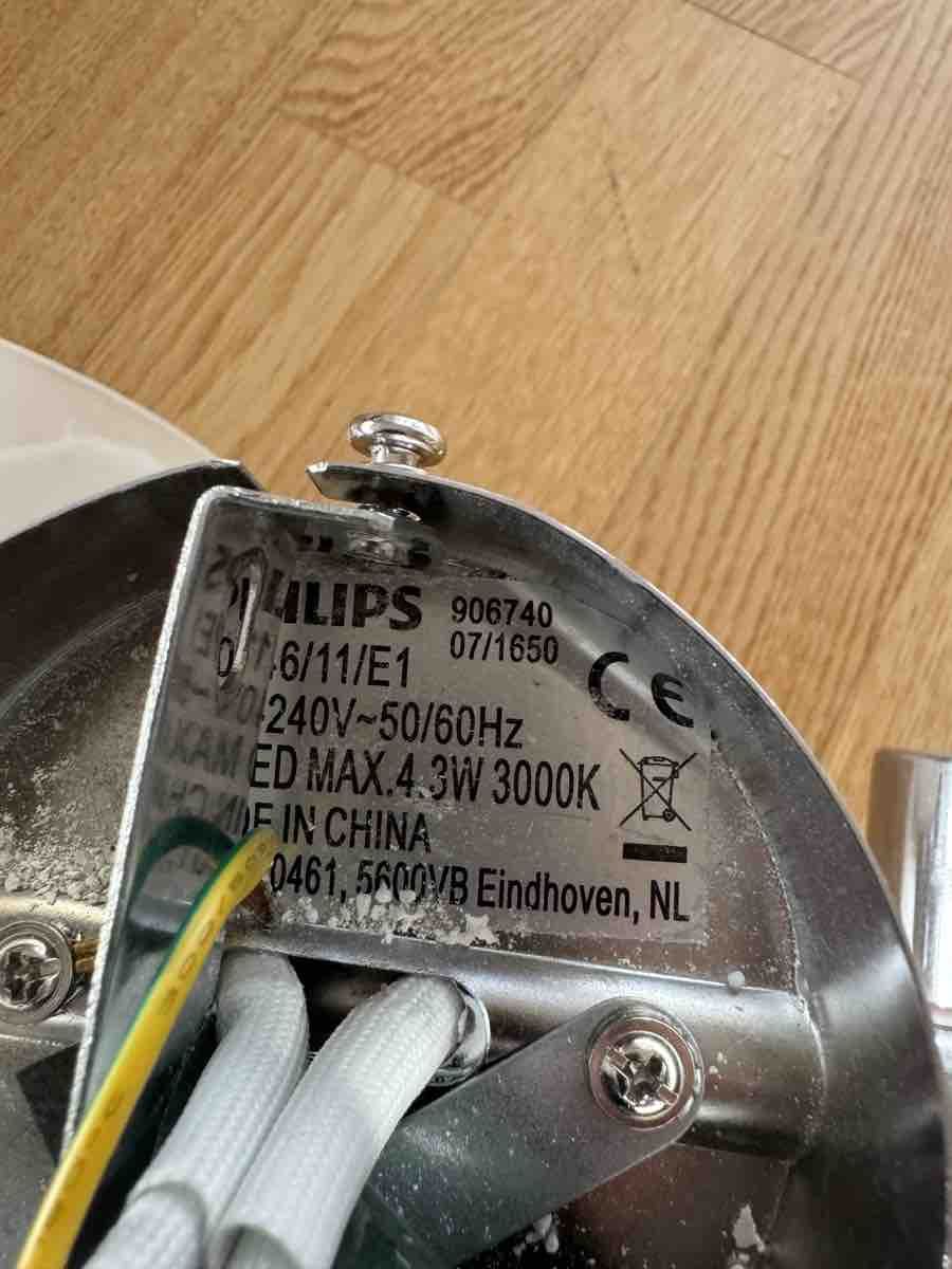 Philips Lampadari & plafoniere: Philips Deckenleuchte 6-flammig verstellbar – Usato da Staufen venduto da MARINTSUM 1