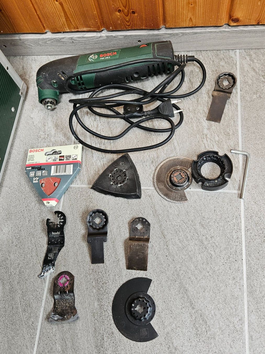 Bosch Alle Werkzeuge: Bosch PMF 190 E Multifunktionswerkzeug Set im Koffer – Gebraucht aus Flamatt von  1
