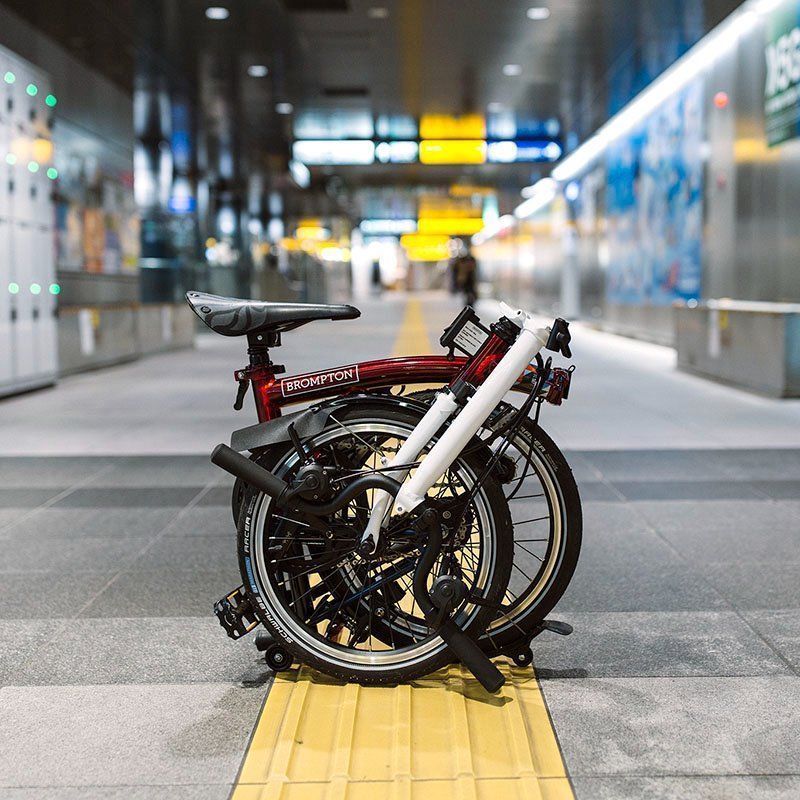 Brompton Biciclette: Vélo Brompton Team GB 2020 – Nuovo e nell'imballaggio originale da Chavannes des bois venduto da JustST2