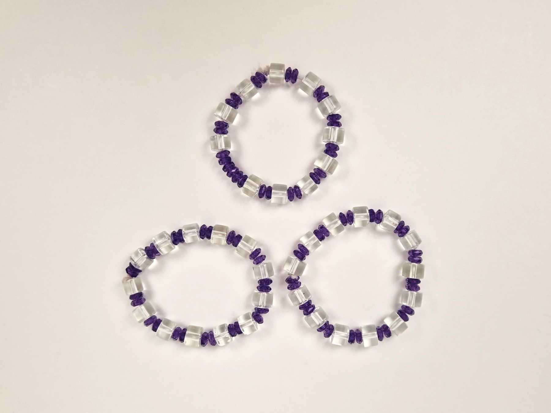 Bracciali & Braccialetti: Armbänder in Violett, Blau und Orange – Usato da Basel venduto da Restwert_Basel 7