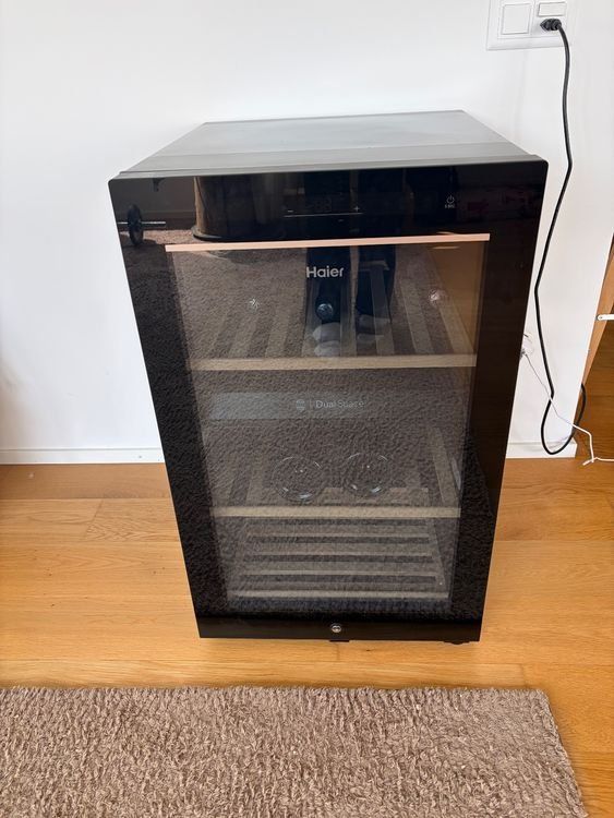 Haier Frigoriferi: Haier Weinkühlschrank – Usato da Windisch venduto da Laura_1991
