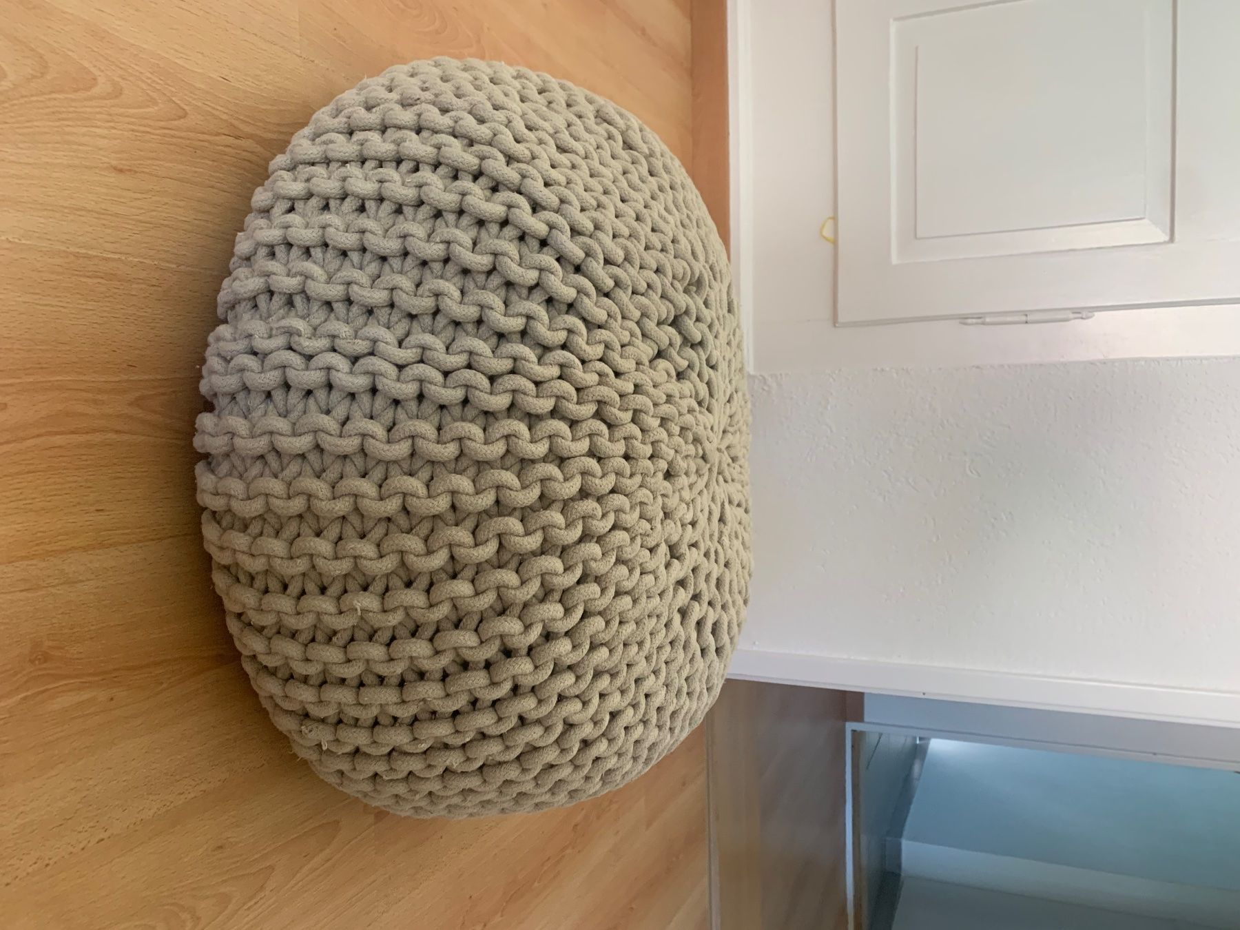 Hocker: Hocker/Puffer geflochten – Gebraucht aus Zürich von bichsumuesli 2