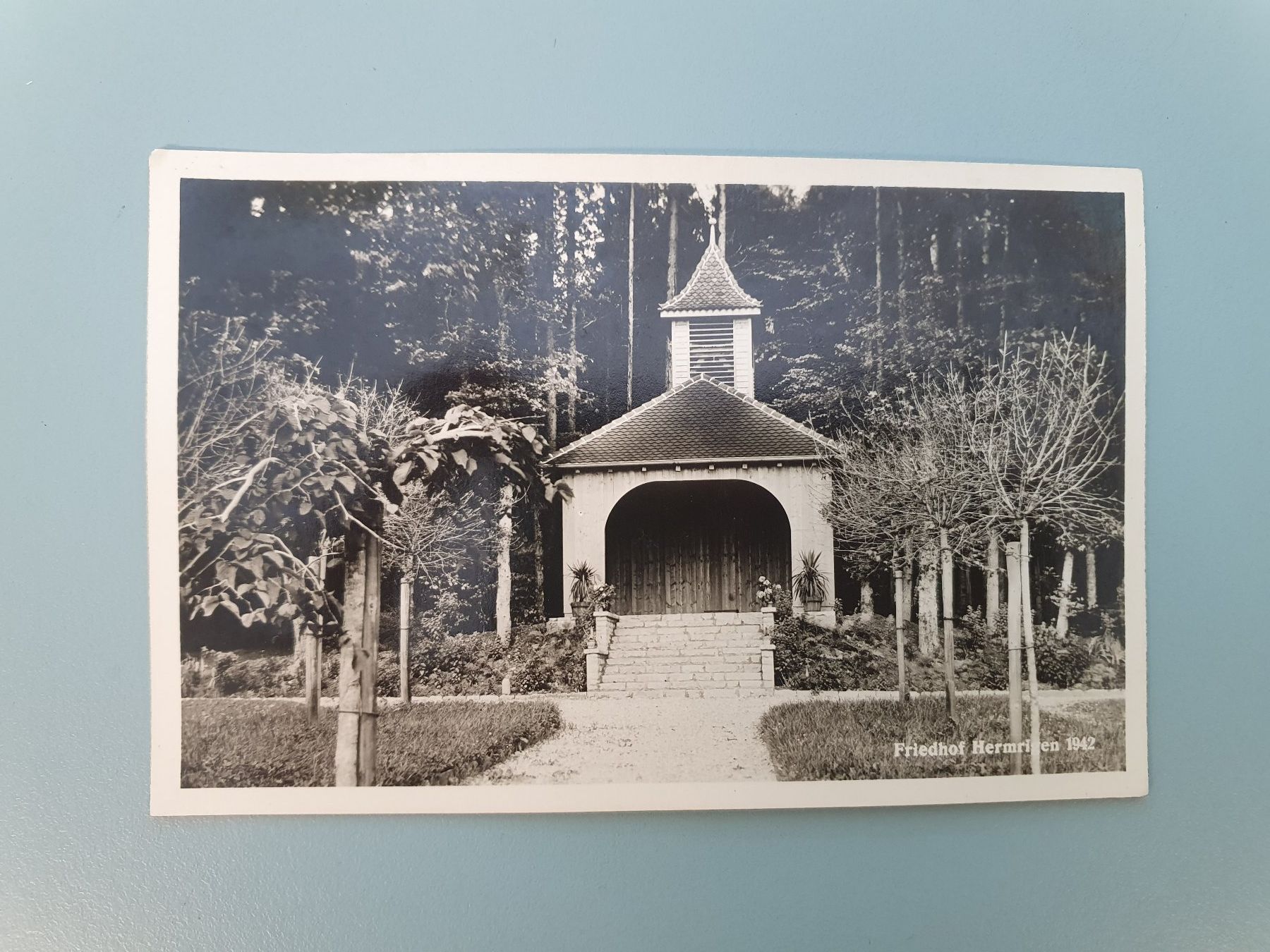 Cartes postales: 2 Postkarten, Ansichtskarten FRIEDHOF HERMRIGEN 1942 – Neuf (Voir description) à Aegerten par taxidermo 1