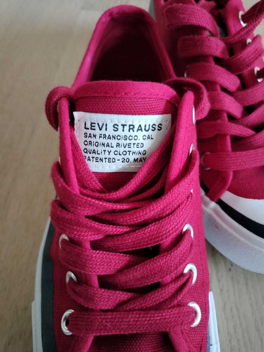 Levi's Scarpe da uomo: Levis Sneaker Gr.36 – Nuovo (secondo la descrizione) da Beringen venduto da Ms.decapoda 1