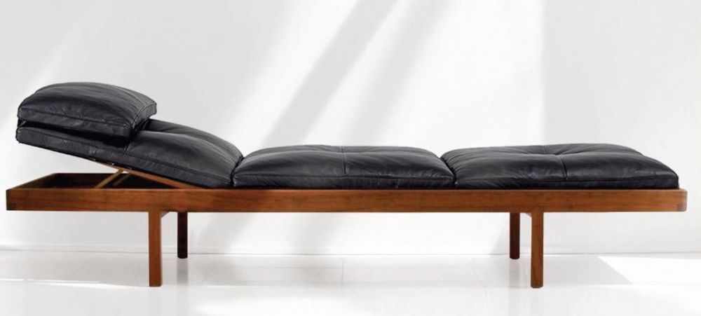 Bassam deals fellows daybed