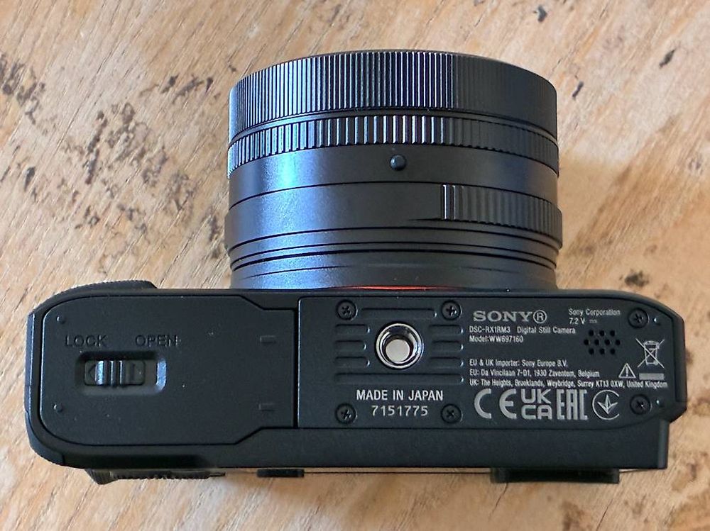 SONY RX1R III (Neu (gemäss Beschreibung)) in Basel für CHF 3500 – mit ...