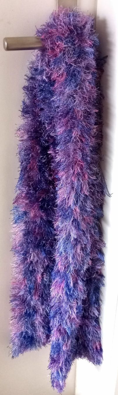 Foulard & Sciarpe: Violetter Woll Schal – Usato da Gwatt (Thun) venduto da lealisa007