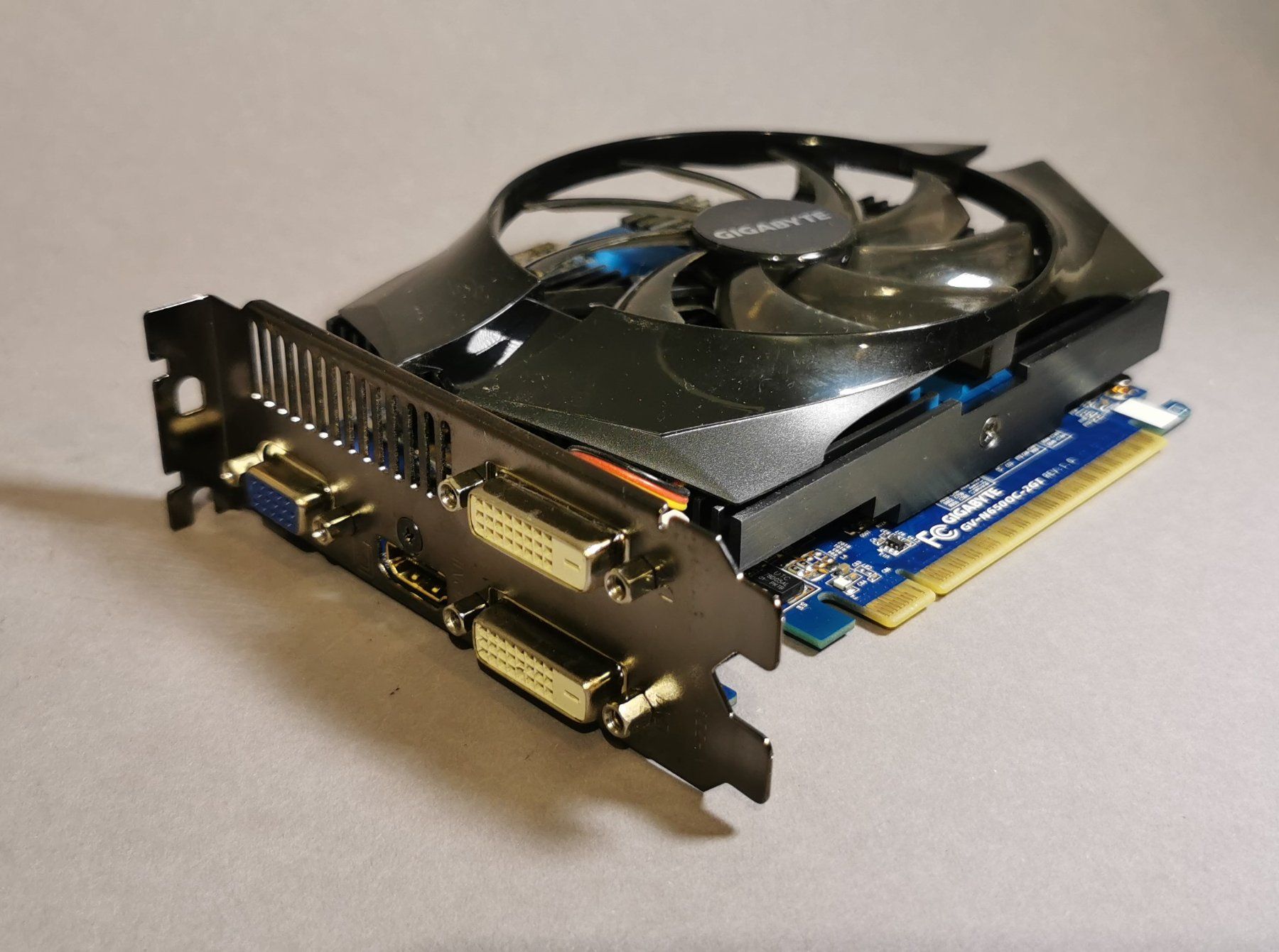 Schede grafiche: Gigabyte GV-N6500C-2GI Grafikkarte – Usato da Bremgarten b. Bern venduto da Vittorio0 1