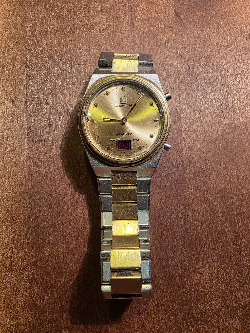 Zenith Orologi: Vintage Zenith Quartz Uhr – Usato da Dübendorf venduto da NoConsx