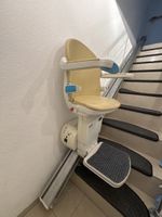 Treppenlift mit Drehsitz für Komfort & Sicherhei