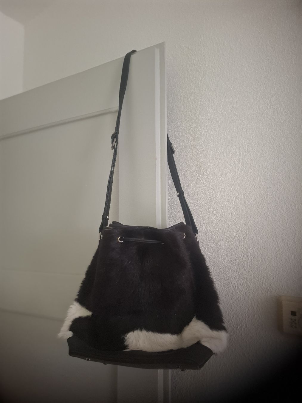 Borse da donna: Beuteltasche Rindsleder mit Kuhfell – Nuovo (secondo la descrizione) da Allschwil venduto da nicki1803 1