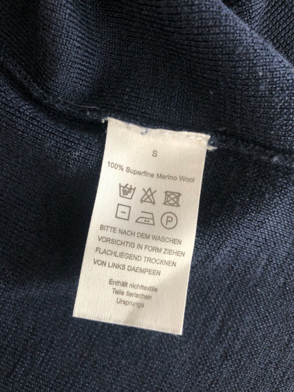 Maglioni & Felpe: Hugenberg Damen Pullover Gr S 100% Merino dunkelblau – Usato da Berg am Irchel venduto da Zweiti_Chance 5