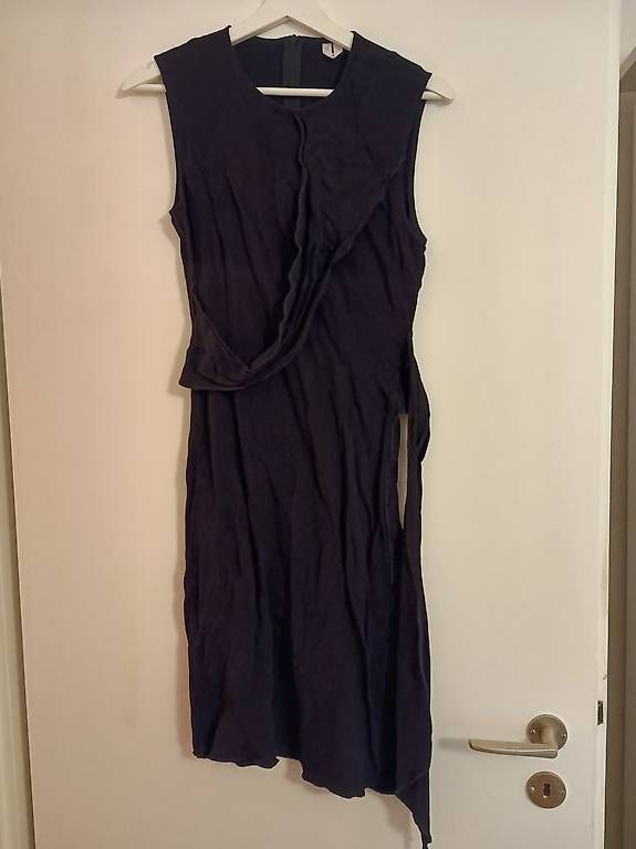 Robes: Asymmetrisches Kleid von Arket – D'occasion à Zürich par Melianea