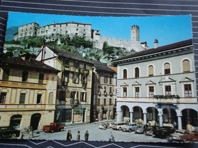 Cartoline postali: Bellinzona mit Schloss Uri, Postkarte – Usato da Thun venduto da Gaad1961