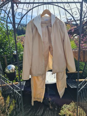 Trainingsanzug Lecomte beige/gold Grösse 42 Top Zustand