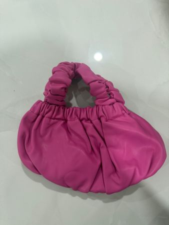 Schicke pinke Tasche, ideal für den Sommer, Leder-Look 45c