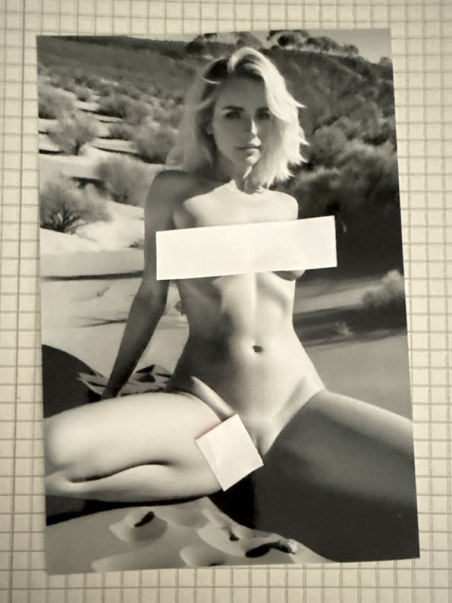 Poster & Bilder: Erotisches Foto  – Neu (gemäss Beschreibung) aus Neukirch (Egnach) von Maxi2009