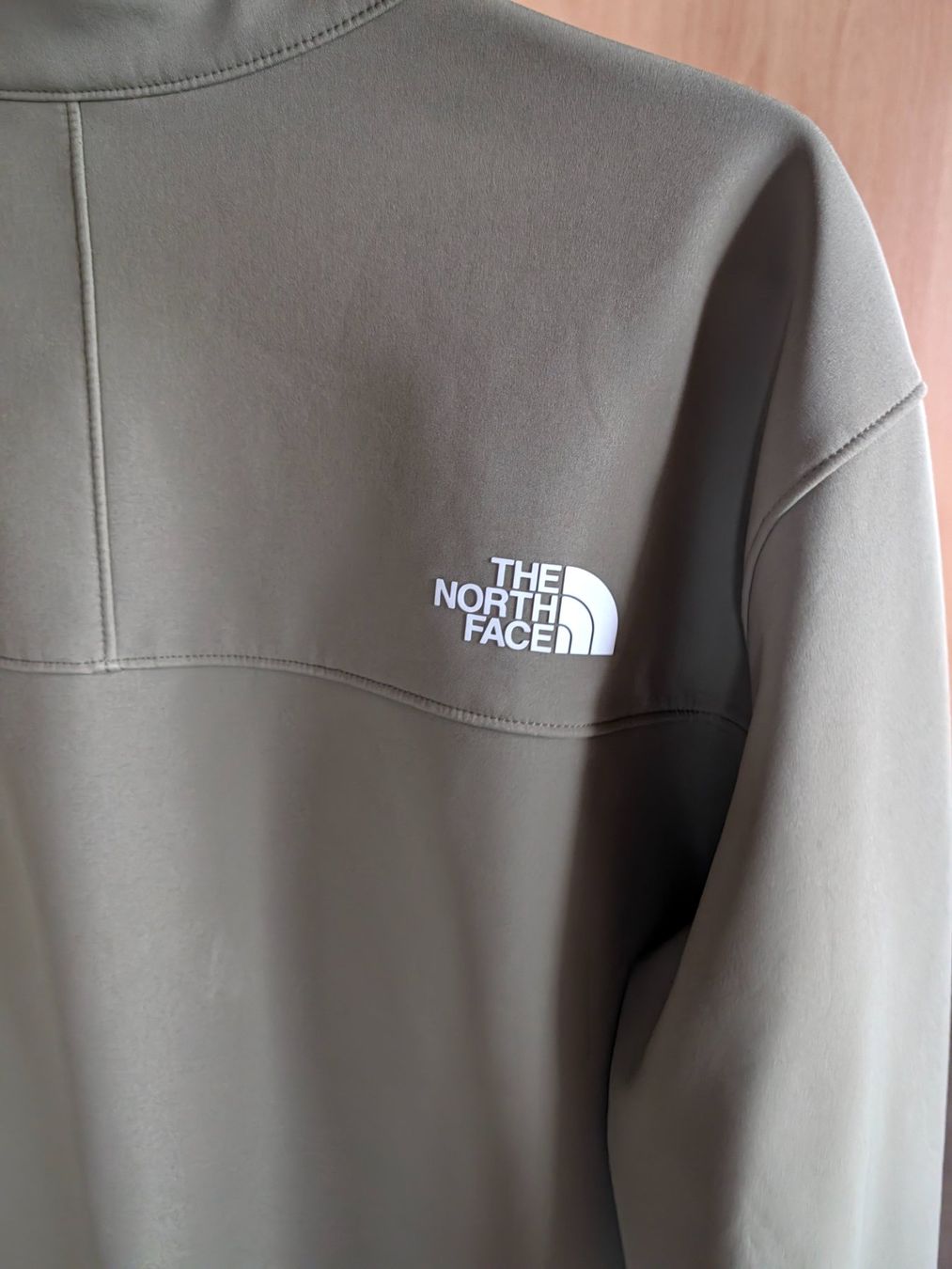North Face Giacche: The North Face Softshell jacket – Usato da Altendorf venduto da jak_lkk8 3