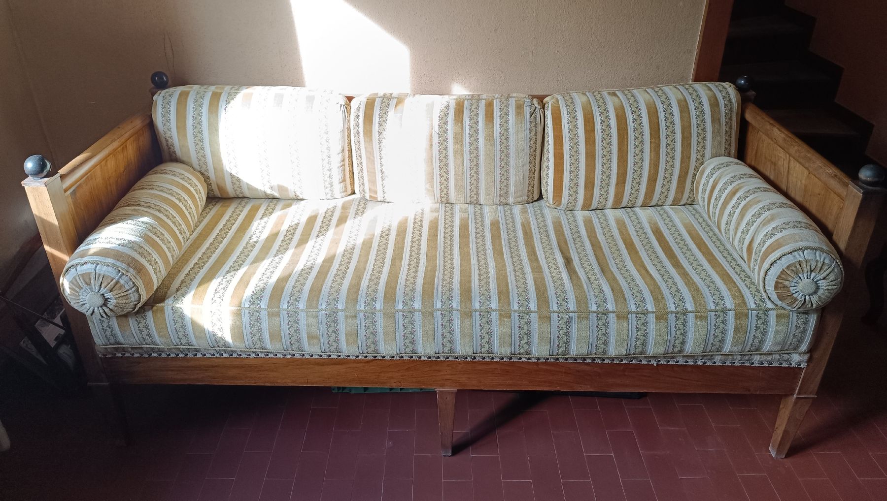 Divani: Canapé ancien – Usato da Cossonay-Ville venduto da Aryann34 1