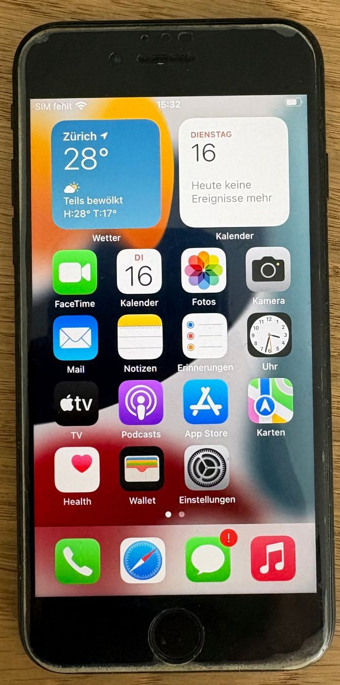 Apple Telefoni cellulari / Smartphones: Apple iPhone 7 | 32 GB | Schwarz – Usato da Zürich venduto da Gaikokujin 1