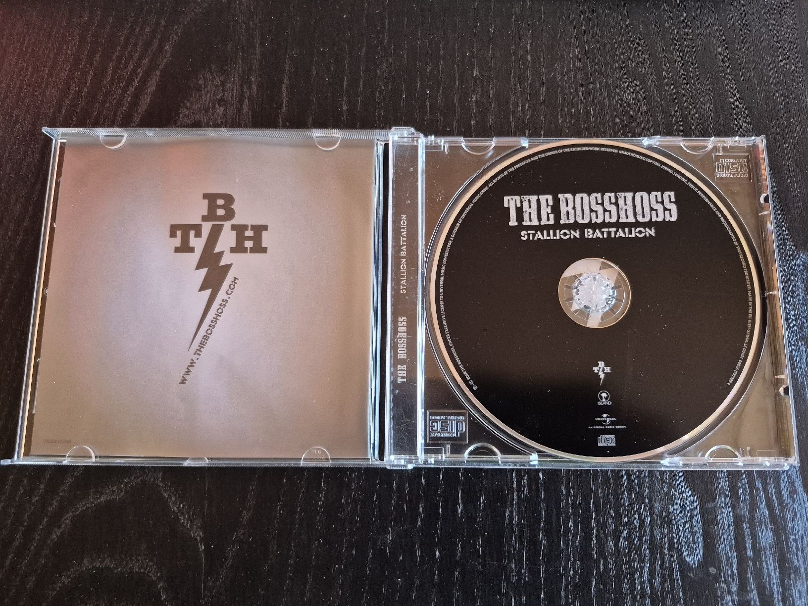 CDs: The BossHoss - Stallion Battalion - CD – Gebraucht aus Bern von Roibusch 2