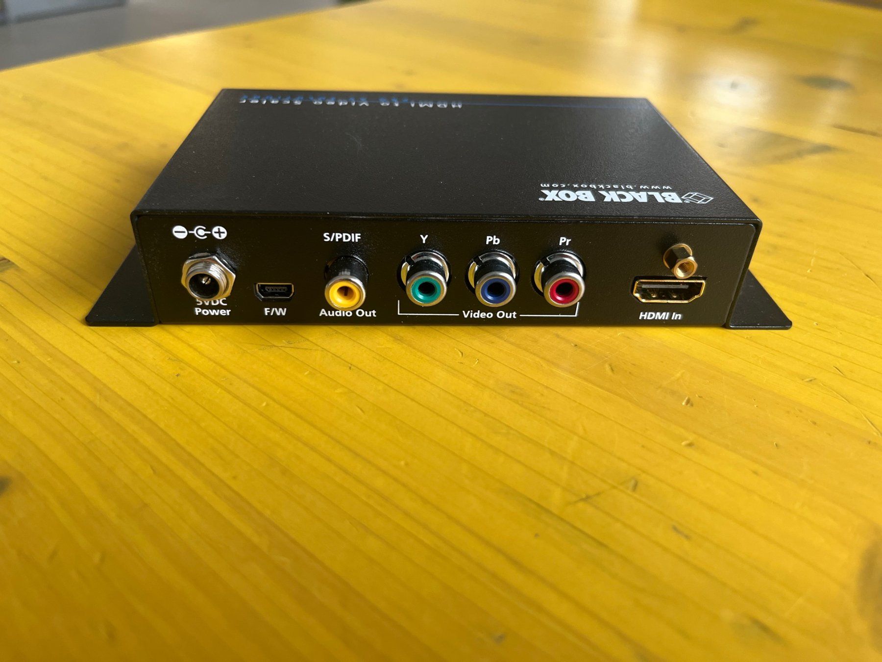 Convertitori: Black Box AVSC-HDMI-Video – Usato da Basel venduto da TweaklabAG 1