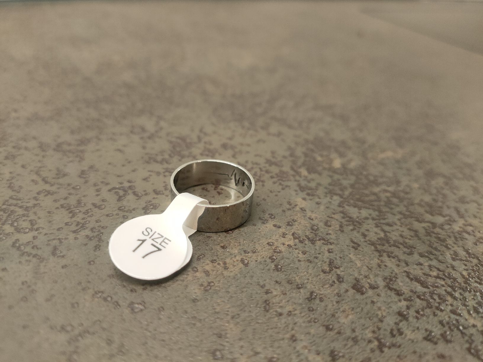 Anelli: Herzfrequenz Ring, Edelstahl, neu, Grösse 17, unisex – Nuovo e nell'imballaggio originale da St. Erhard venduto da Lauko123 2