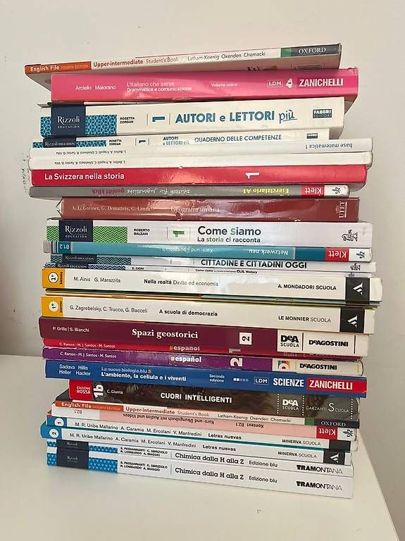 Libri: Libri scolastici Liceo (Lugano) – Usato da Paradiso venduto da Gian.Lugano