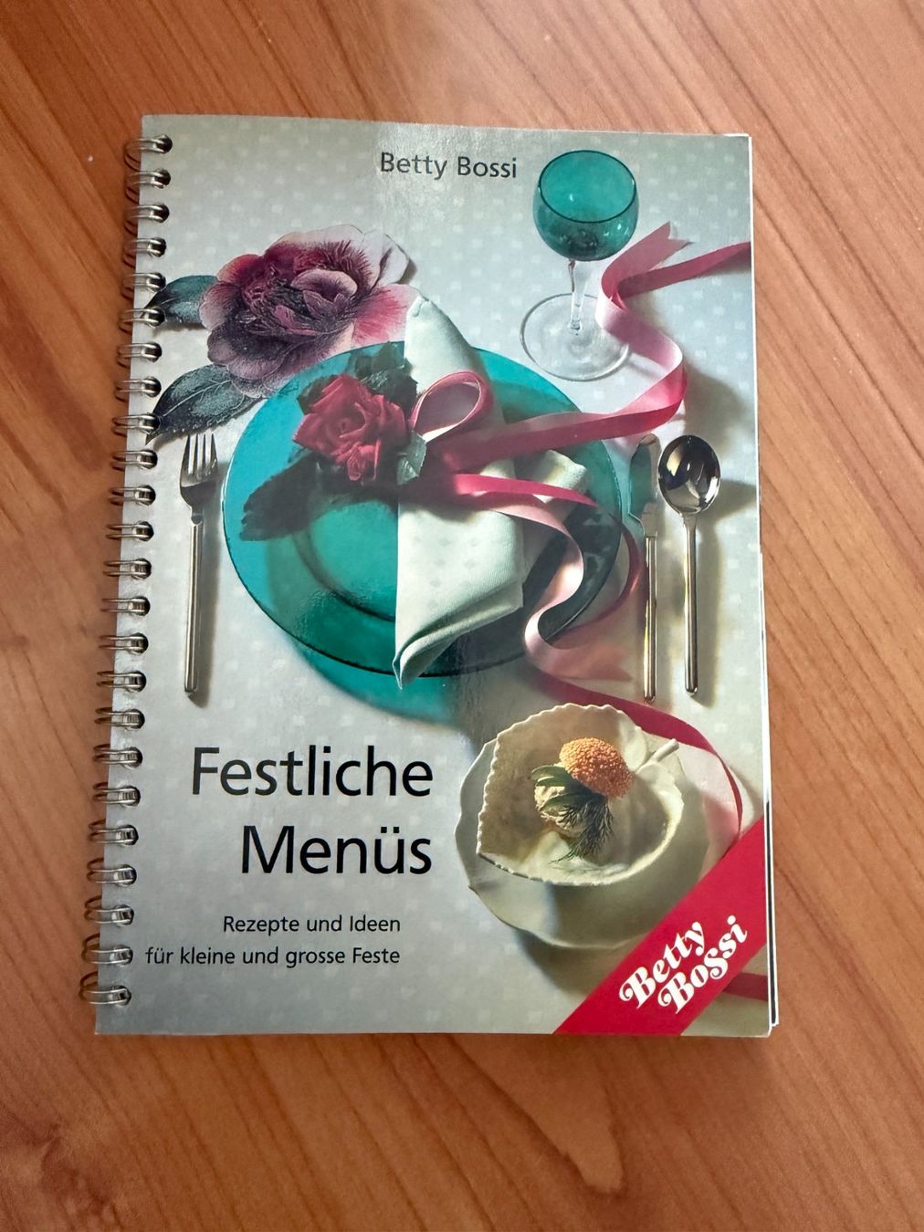 Libri: Betty Bossi - Festliche Menüs – Usato da Wängi venduto da squirrelwoman